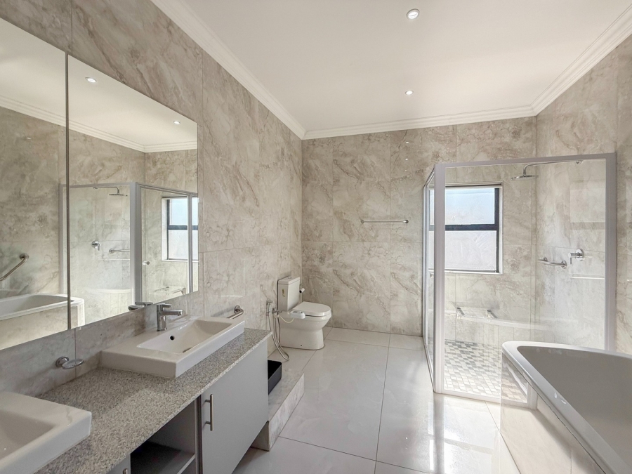 4 Bedroom Property for Sale in The Islands Estates North West